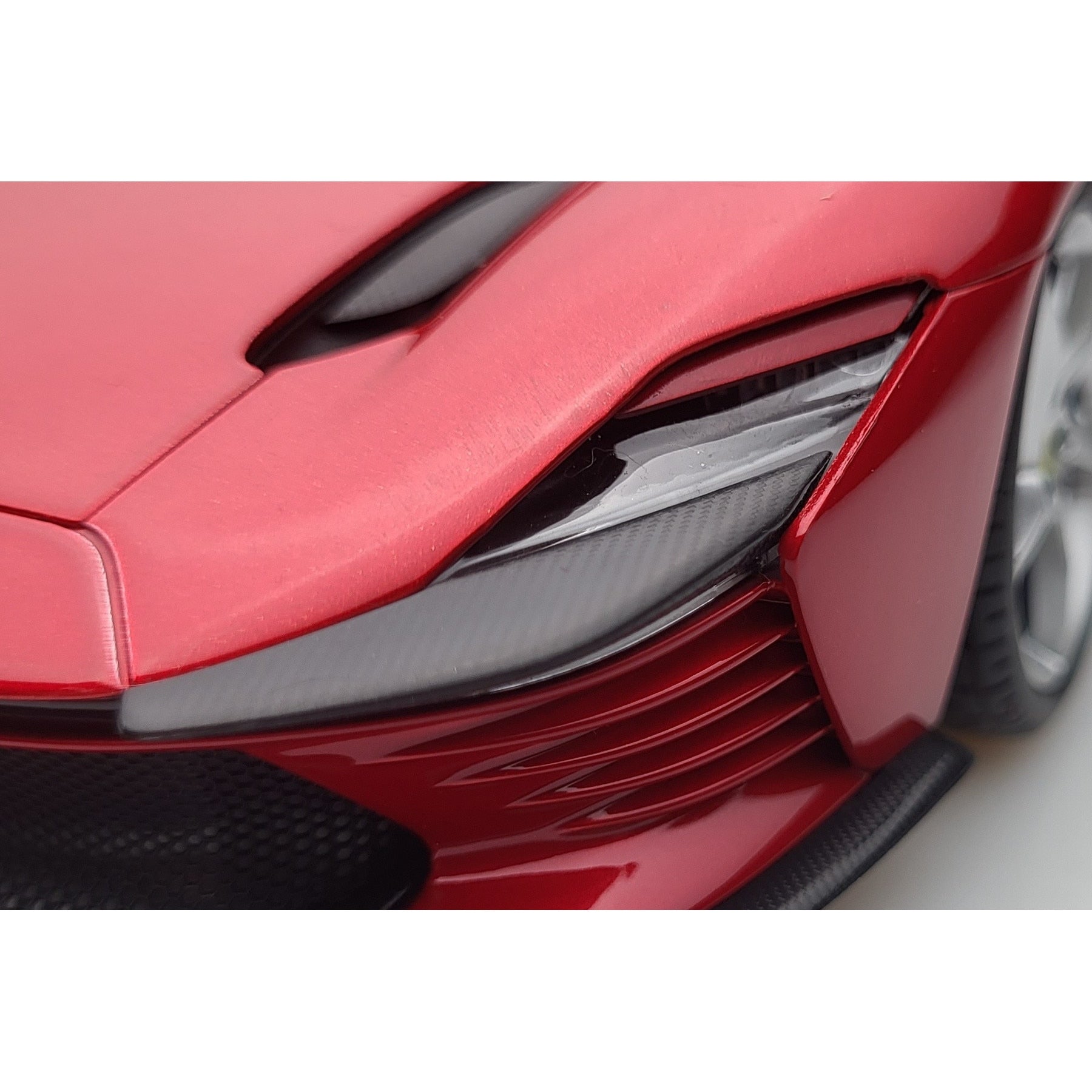 Red "Daytona SP3" Scale